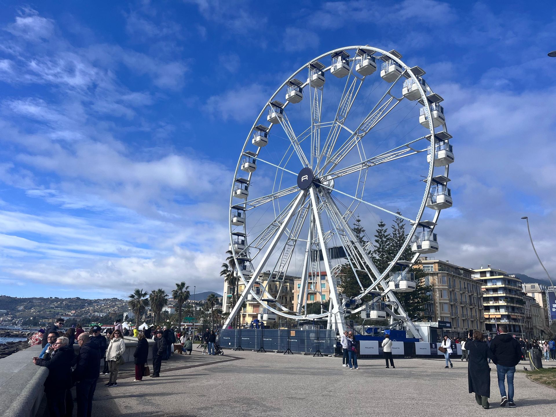 Sanremo e La Ruota Panoramica: Un Legame che Illumina il Festival per il Terzo Anno